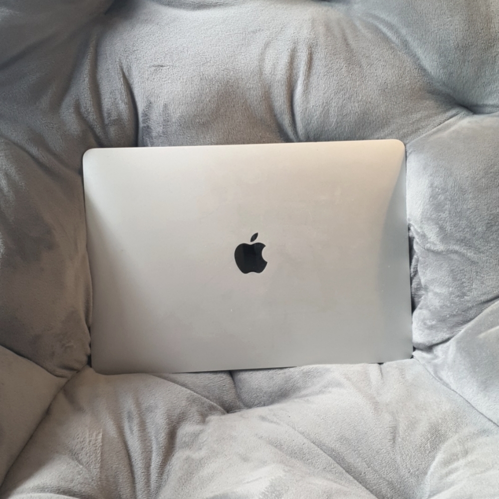 🚫🚫 SOLD 🚫🚫NEW Apple Macbook Air 2020